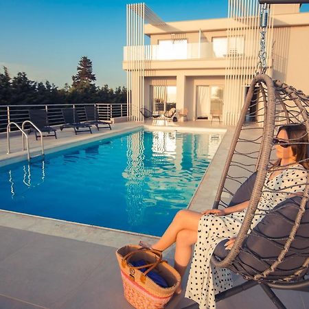 Io Luxury Pool & Hot Tub Suites Preweza Zewnętrze zdjęcie
