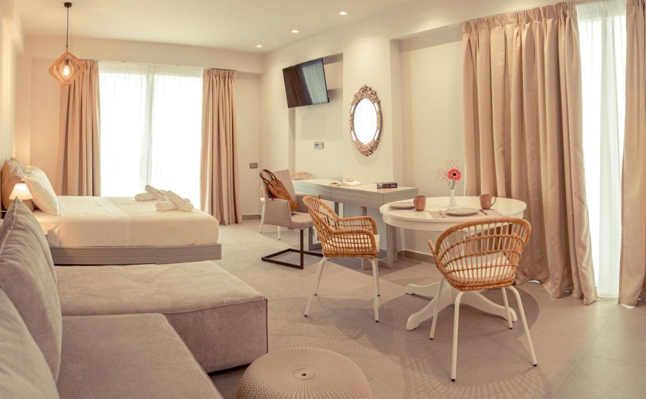 Io Luxury Pool & Hot Tub Suites Preweza Zewnętrze zdjęcie