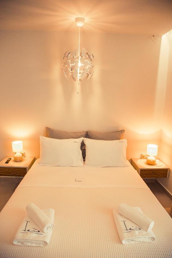 Io Luxury Pool & Hot Tub Suites Preweza Zewnętrze zdjęcie