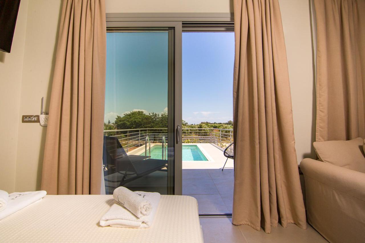 Io Luxury Pool & Hot Tub Suites Preweza Zewnętrze zdjęcie