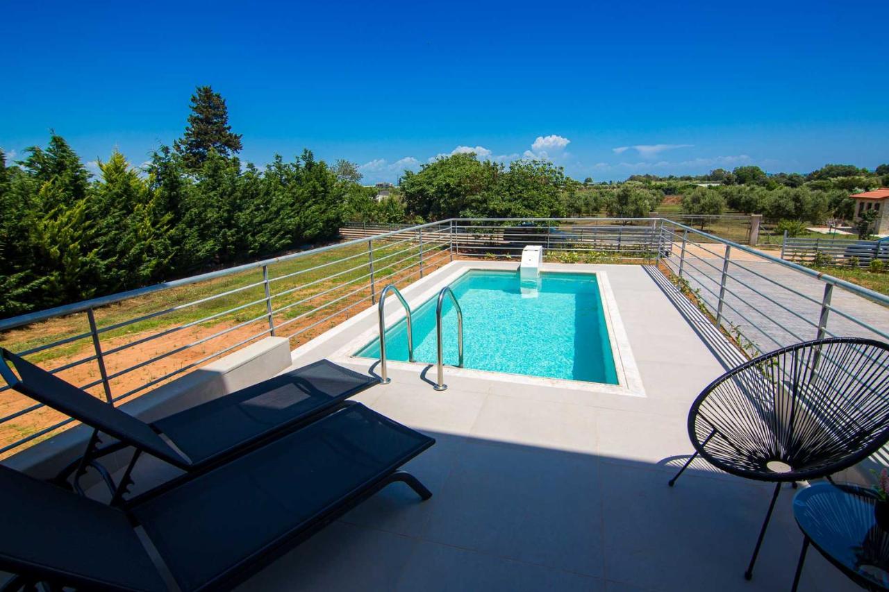 Io Luxury Pool & Hot Tub Suites Preweza Zewnętrze zdjęcie