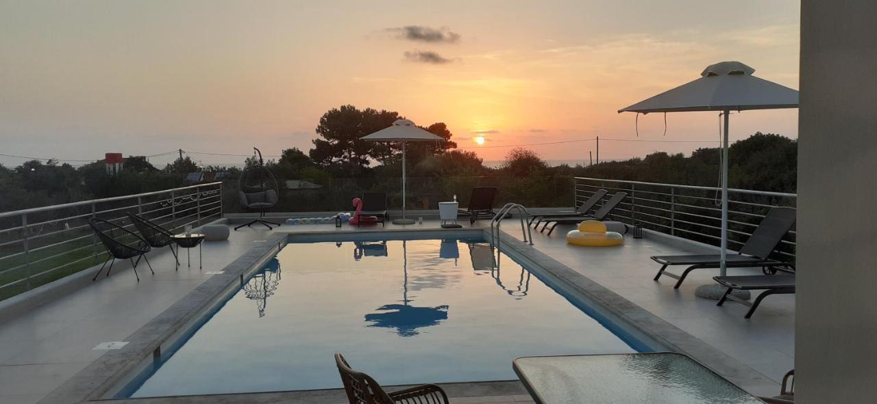 Io Luxury Pool & Hot Tub Suites Preweza Zewnętrze zdjęcie